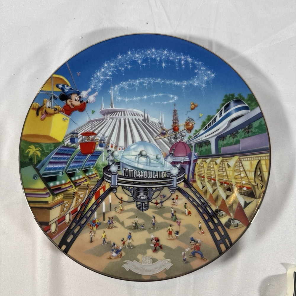 Bradford Exchange Walt Disney World 25th Anniversary Tomorrowland Plate COA